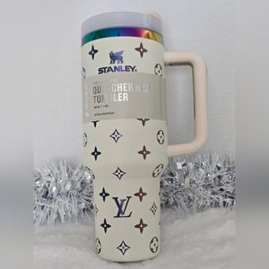 Stanley Cream Iridescent LV Quencher H2.0 Tumbler 40 Oz